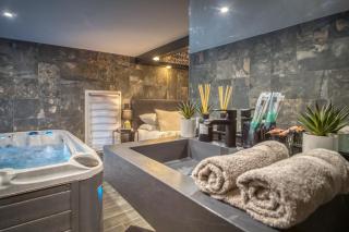 L'Eden Love - Jacuzzi / Sauna - Grenoble - 4