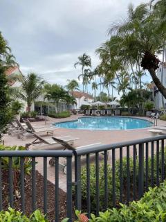 Dharma Home Suites Dania Beach at Sheridan Ocean Club - Dania Beach - 2