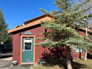 Faithful Street Inn - West Yellowstone - 9