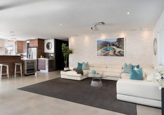 Luxury Desert Oasis - 9