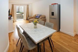 Bright 2-bed garden flat with skylights in Chelsea - London - 7