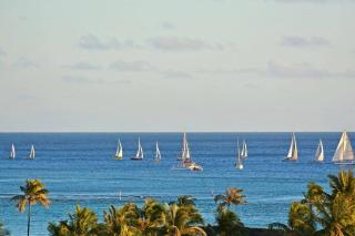 Modern Studio - Heart of Waikiki with Parking! - Honolulu - 4