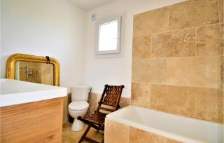 Gorgeous Home In Carpentras - 9