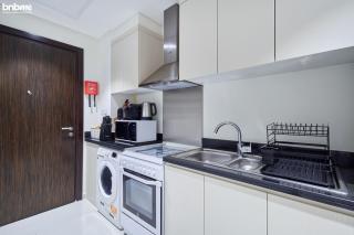 bnbmehomes - Damac Hills - Carson Tower - Dubai - 2