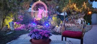 Refugio madera estilo árabe con estatuas, estanques y un pequeño zoo - Albacete - 5