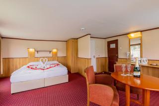 Fortuna Boat Hotel Budapest - Budapest - 8