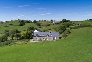 Ty Cerrig - Eglwys-Fâch - 0