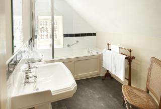 Librarian's Cottage - 1