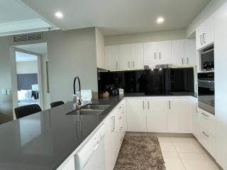 Mantra Resort 2 bed room 2 bath 127m2 with Ocean View - Gold Coast - 7