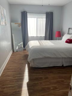 2bed 1bath close to downtown LB, LA and OC. - 3