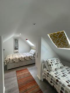 Magnolia Passageway to the Jurassic Coast. - 2