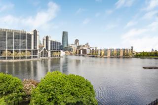Isle of Dogs Hub - 8