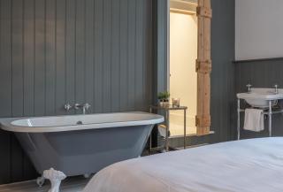 1 Church Cottages - - 7