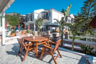 Bronze Hotel - 1