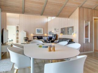 Holiday Home Aska - 400m from the sea by Interhome - 7