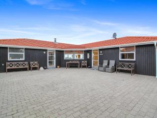 Holiday Home Garbine - 400m from the sea by Interhome - Glesborg - 0