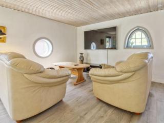 Holiday Home Aku - 24km from the sea by Interhome - Højer - 2
