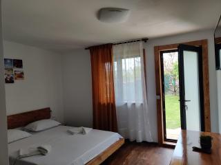 Casa Vlad - Douăzeci şi Trei August - 9