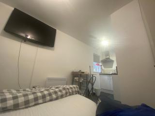 Guest House in Milton Keynes - Milton Keynes - 8