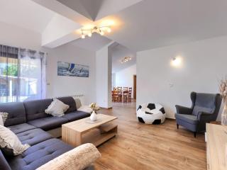 Holiday Home Danijela by Interhome - Ližnjan - 1