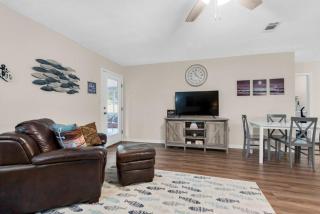 Gulf Brz-Beaches-Dwntwn PNS-Pet Friendly-Canal - Gulf Breeze - 6