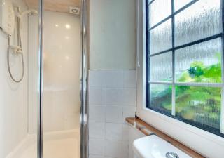 The Beach Hut Crab Rock 1 - 4