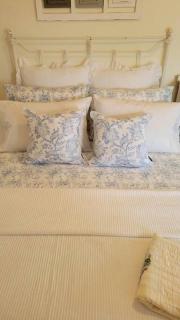 Clinton Pond Bed and Breakfast - 4