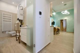 Standard Apartment by Hi5- Charming Apartment - Budapest - 6