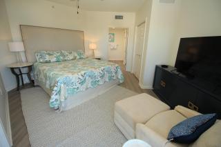 Luxurious Beachfront Condo Stunning 7th Floor Views and tram at Westwinds in Sandestin - 4