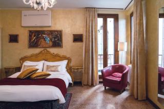 Palazzo San Luca - Venice - 7
