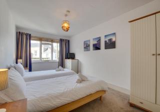 Westcott House The Warren - St Ives - 4
