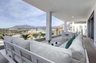 Three-bedroom holiday apartment in Estepona - Estepona - 3