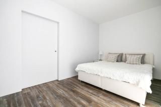 ALURE RESIDENCES 1 & 24h self check-in, free parking in front of the apartment building, new building, terrace, cafe with breakfast in the apartment building, next to the aqua park - Banská Bystrica - 3