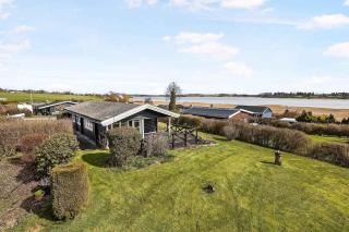 Cozy Log Cabin With A View Of The Water - Kirke Såby - 4
