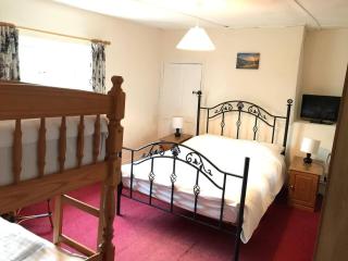Farmhouse - Sleeps 6 & Pets Allowed - 3