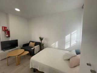 Central studio with parking space-AFRIC - Madrid - 2