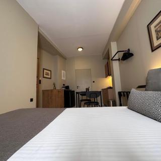 Potnia Athens - Atene - 6