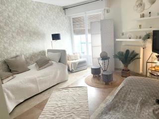Studio charmant au cœur de Cannes avec balcon et parking - 9