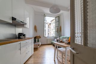 Un pied à terre avec terrasse à la Cathédrale - Une Nuit à Nîmes - 8