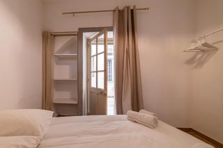 Un pied à terre avec terrasse à la Cathédrale - Une Nuit à Nîmes - 6