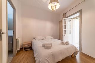 Un pied à terre avec terrasse à la Cathédrale - Une Nuit à Nîmes - 2