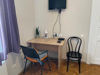 Джерельна 25, апартаменти в центрі з двома ізольованими спальнями - Lwiw - 2