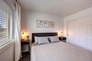 New Listing! 3 Bedroom with Hot Tub - 4
