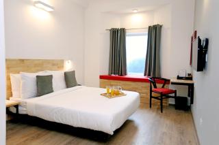 OYO Townhouse 17 Huda City Center Near Leisure Valley Park - Gurgaon - 3
