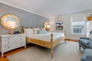 Nantucket Periwinkle - Nantucket - 0