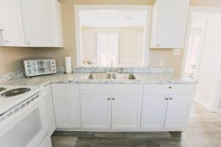 Cozy Downtown Gem Fully Equipped Free Parking - Mobile - 9