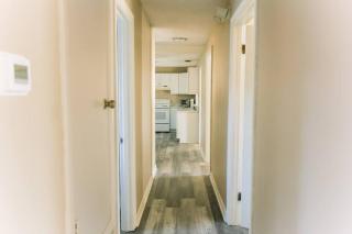 Cozy Downtown Gem Fully Equipped Free Parking - Mobile - 2