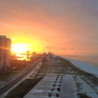 Ocean Front Penthouse Suite Panoramic Views of Gulf,Pensacola Beach,Pier, & Bay - 6