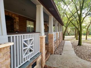 Charming Country Cabin with Self Check In - - 6