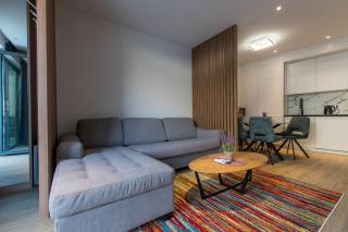 Apartment Bernard With Shared Pool - Makarska - 1
